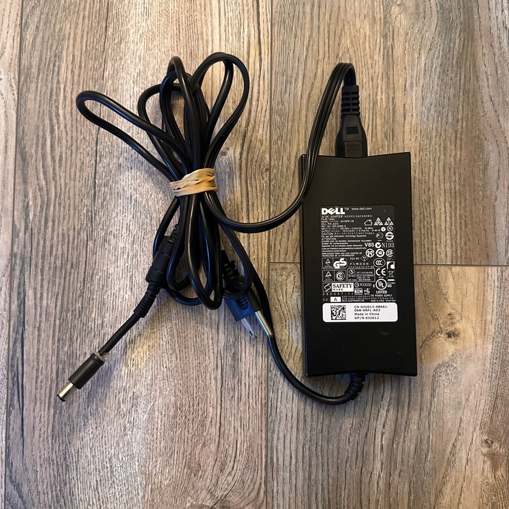 Dell Black Power AC/DC Adapter DA130PE1-00 CN-0JU012-48861-06B-6RLF-A03